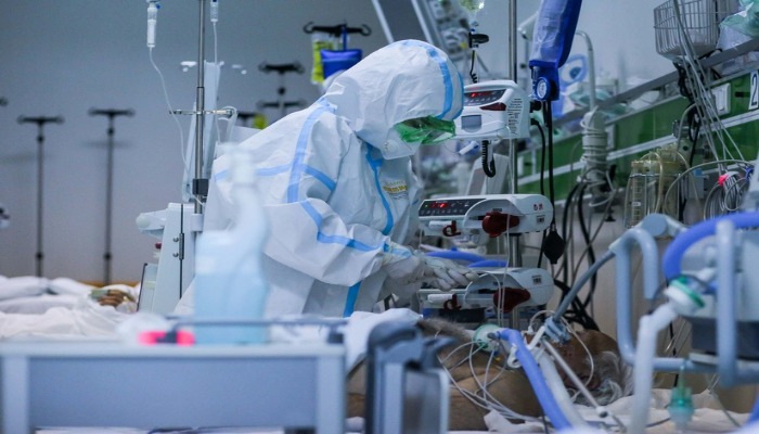 Bakıda COVID-19 xəstələrinə xidmət göstərən tibb işçilərinin maaşlarına əlavənin verilmə müddəti uzadılıb