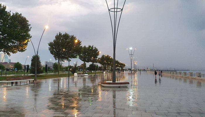 Bakıda yağışlı hava şəraitinin gün ərzində davam edəcəyi gözlənilir