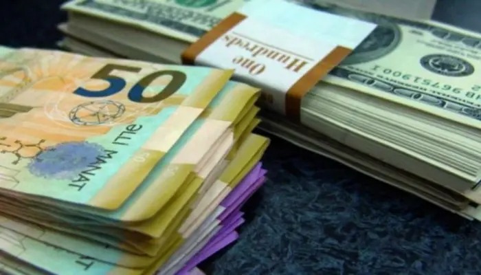 Bayramda işlədiklərinə görə kimlərə əlavə maaş ödənilir? - Hüquq müdafiəçisindən açıqlama