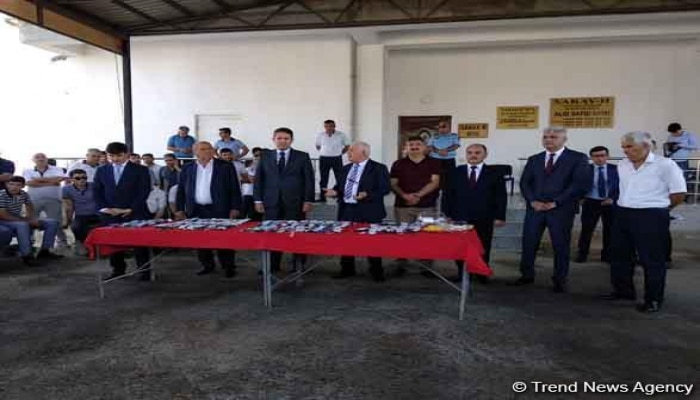 В Азербайджане 60 семей шехидов и инвалидов войны получили ключи от новых квартир