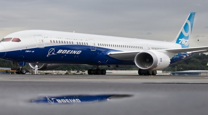 Bloomberg: “Boeing “787 Dreamliner” təyyarələrinin istehsalını azalda bilər”