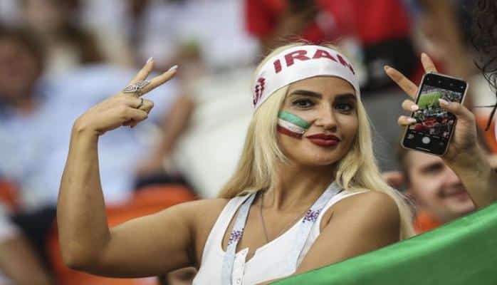 İranda qadınlara futbol stadionlarına gəlməyə icazə verildi