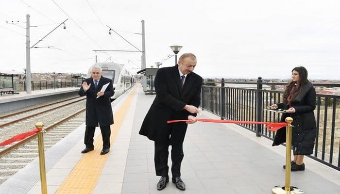 Prezident Abşeron dairəvi dəmir yolunun bir hissəsinin yenidənqurmadan sonra açılışında iştirak edib