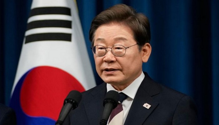 Cənubi Koreya lideri Şimali Koreya ilə münasibətlərin yaxşılaşdırılması təklifi ilə çıxış edib