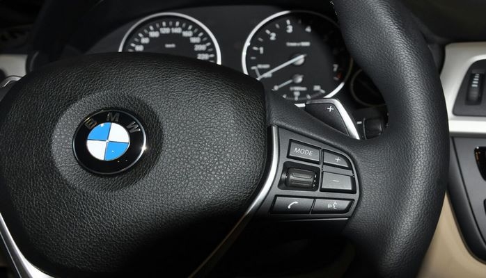 “BMW” 12 minə yaxın dizel mühərrikli avtomobili geri çağırıb