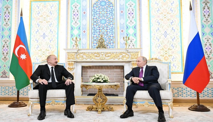 Düşənbədə İlham Əliyevin Vladimir Putinlə təkbətək görüşü keçirilir