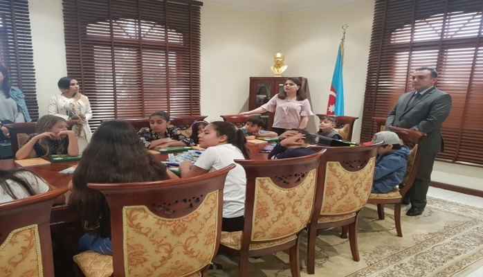 Qətərdə azərbaycanlı uşaqlara “Bazar günü” məktəbi açılıb