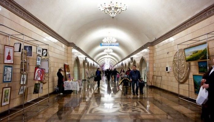 В бакинском метро открывается выставка «Знаменитые художники Азербайджана»