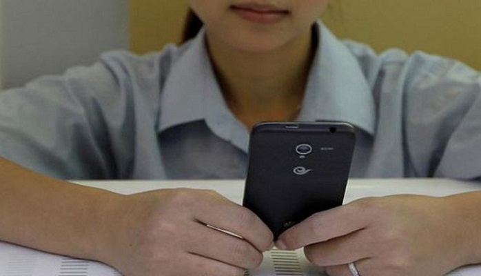 “Huawei” şirkəti “iPhone” işlədən işçilərini cəzalandırdı