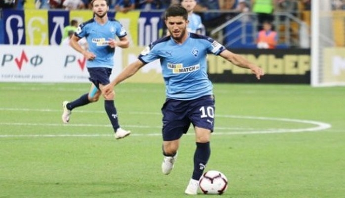 Azərbaycanlı futbolçu Rusiya klubuna keçib