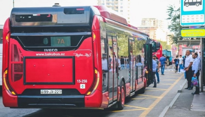 Bakıda avtobus sərnişinləri üçün yeni məlumatlandırma sistemi istifadəyə veriləcək