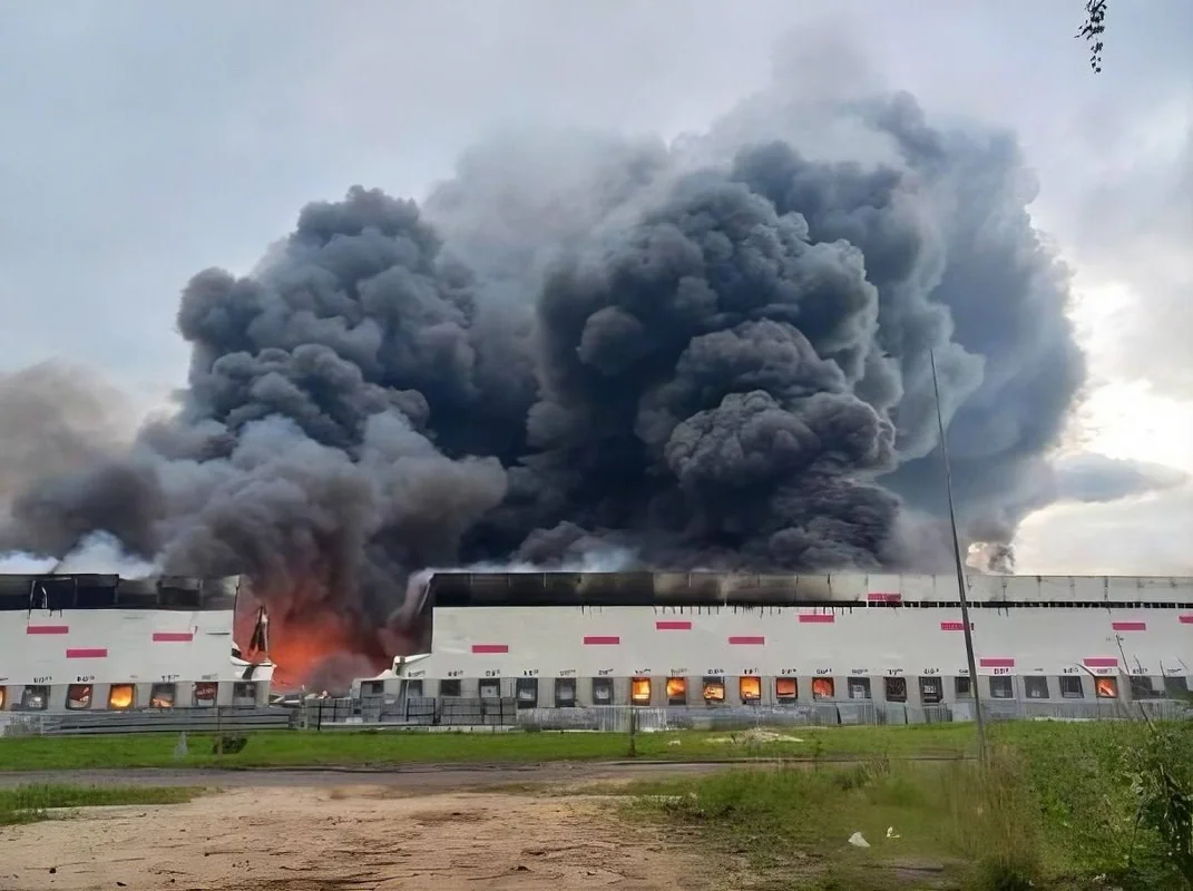 Ryazana kütləvi PUA hücumu: Neft emalı zavodu vuruldu, yaralılar var