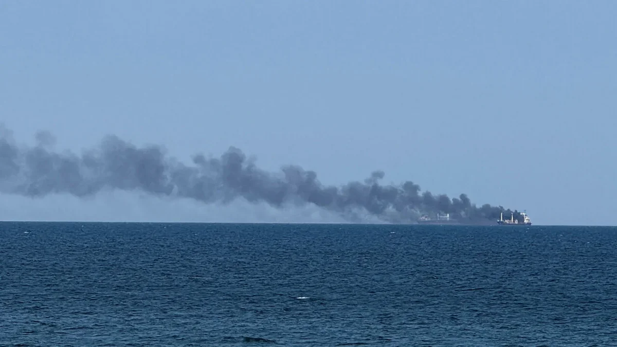 SEPAH Hörmüz boğazından keçməyə çalışan tankerlərə atəş açıb