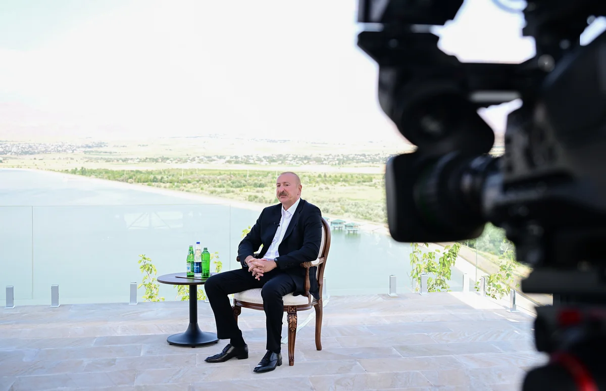Prezident: "Naxçıvan Azərbaycan xalqına dahi şəxsiyyət Heydər Əliyev kimi ulu öndər bəxş edib"