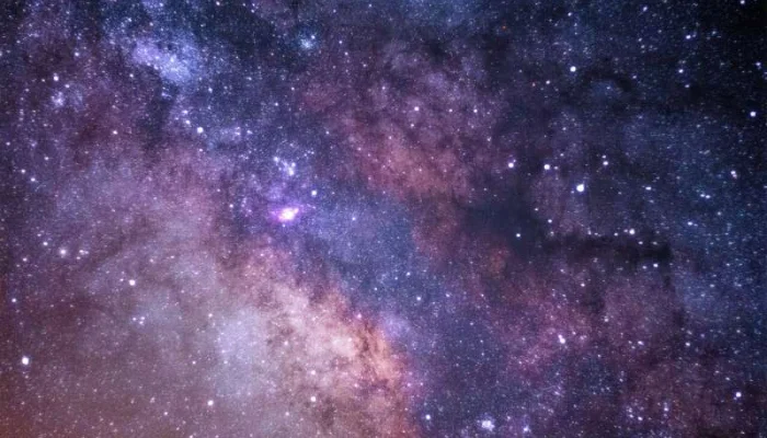 Kainatın sürətlənən genişlənməsi ilə bağlı yeni şübhələr var