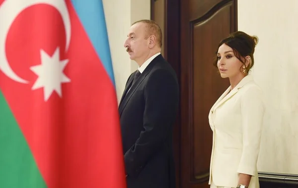 İlham Əliyev və Mehriban Əliyeva Aleksandr Şarovskinin vəfatı ilə bağlı nekroloq imzaladılar