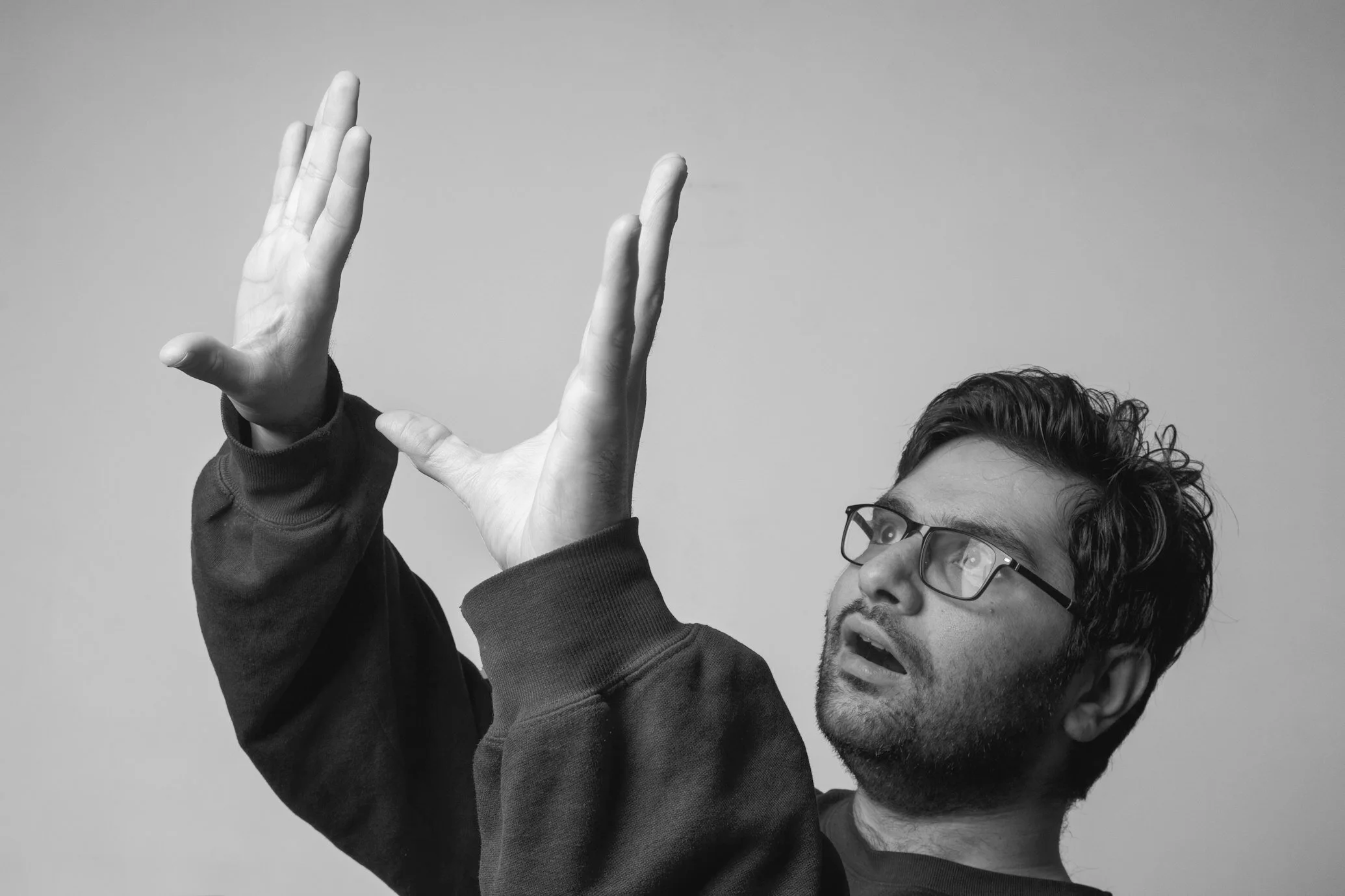 Alimlər müəyyən ediblər: Jestlər beynin qrammatikanı emal etməsinə kömək edir