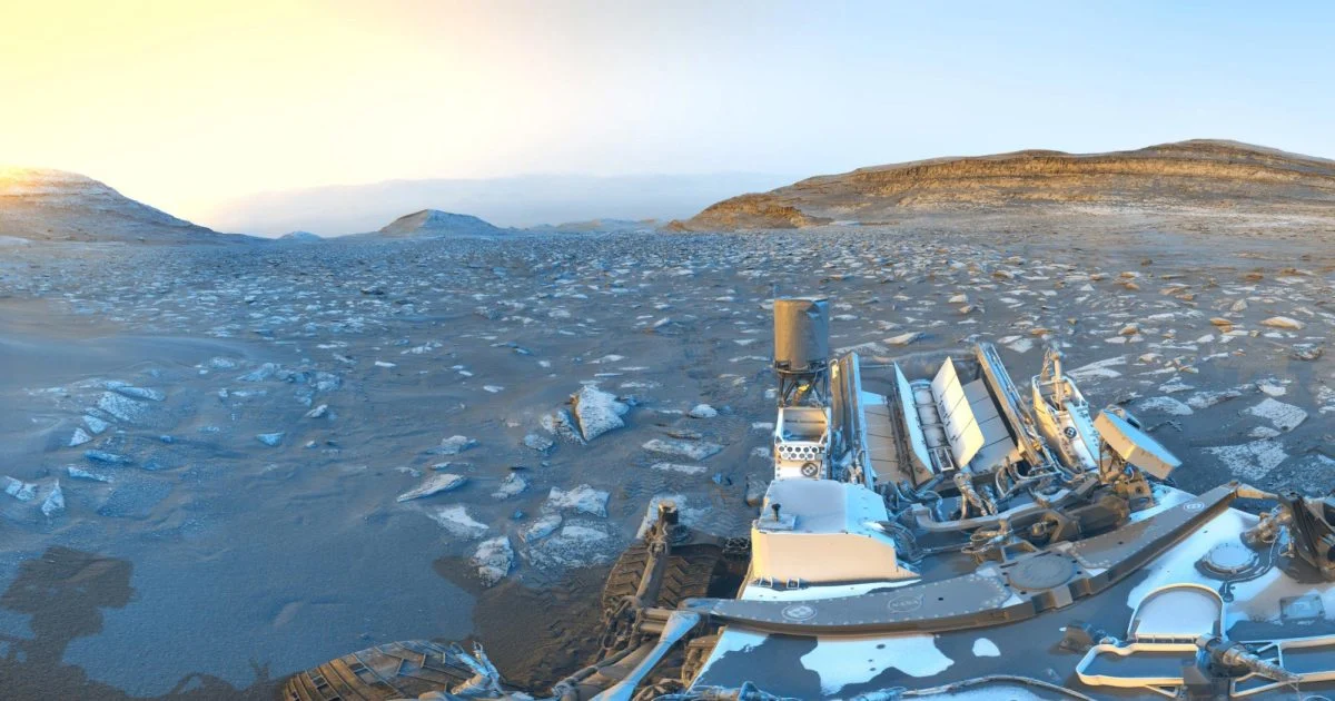 NASA-nın Curiosity aparatı Marsda 5000-ci gününü yeni möhtəşəm görüntü ilə qeyd edib