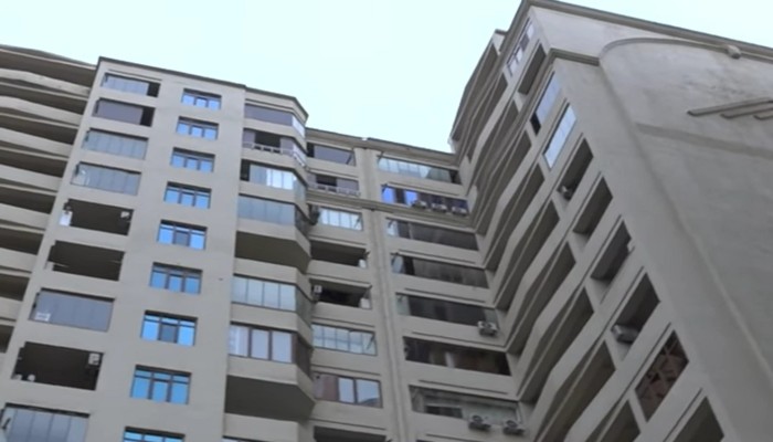 Eyni mənzil bir neçə nəfərə satılıb? - Vətəndaşlar ayağa qalxdılar