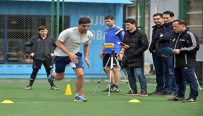 Futbol hakimləri fiziki hazırlıq üzrə test veriblər