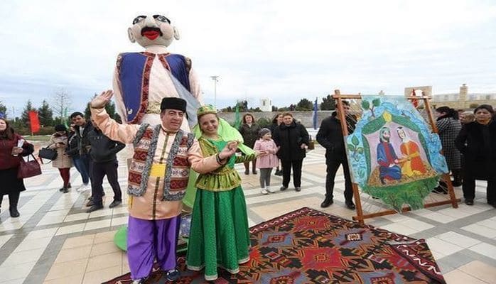 Праздничная атмосфера в Гяндже