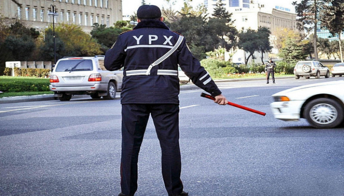 Sumqayıtda sürücü ilə kobud davranan yol polisi daxili işlər orqanlarından xaric olunub