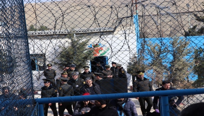 В Азербайджане часть заключенных освобождается из-за коронавируса