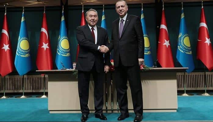 Nazarbayev Türkiyəyə səfər edib