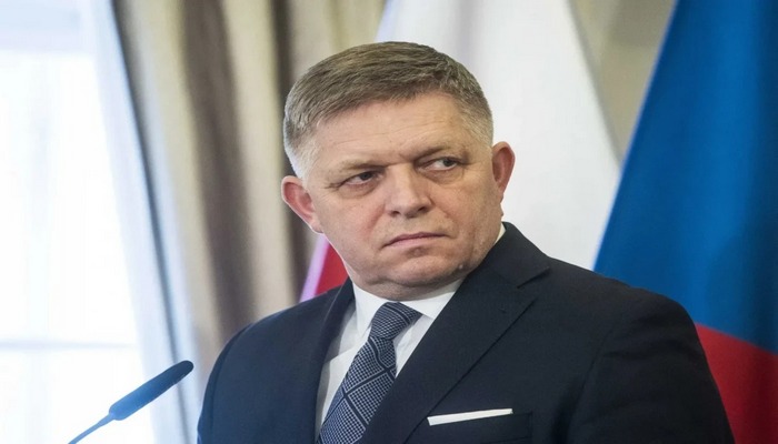 Fitso: Yeni anti-Rusiya sanksiyaları Slovakiyanın maraqlarına zərər verərsə, Bratislava onları bloklayacaq