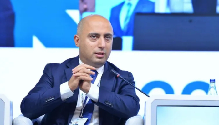 "Hər yaxşı müəllimdən yaxşı direktor olmur" - Nazir