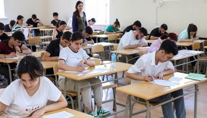 I və IV qruplar üzrə qəbul imtahanları başladı