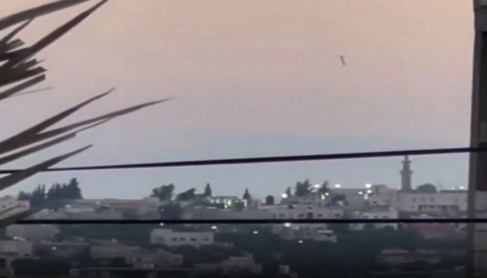 İranın ballistik raketlərinin hissələri İordaniya və Suriya ərazisinə düşüb