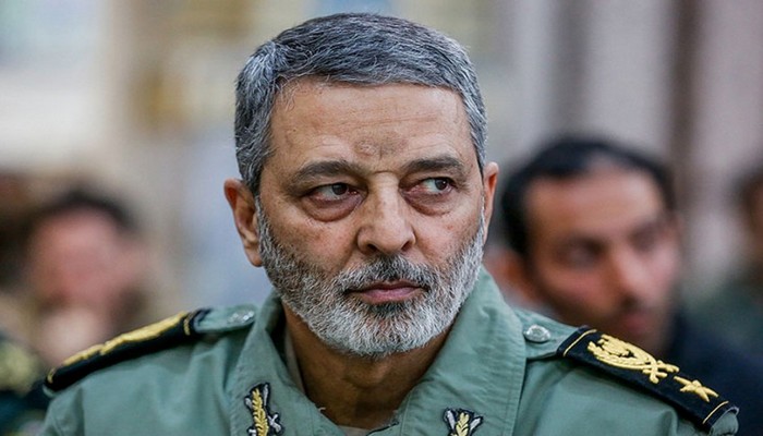 İranın Baş Qərargah rəisi israilliləri Təl-Əviv və Hayfanı tərk etməyə çağırıb