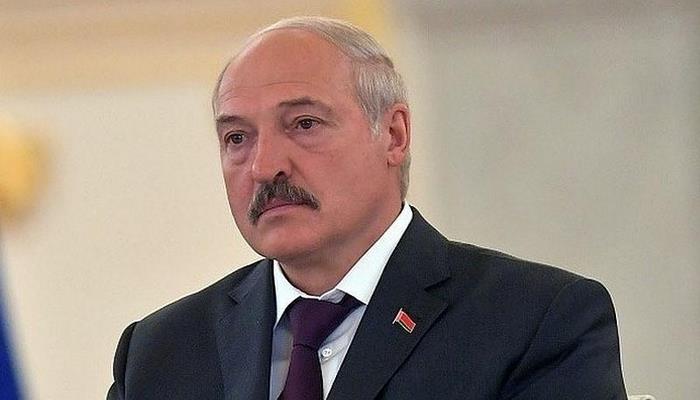 Lukaşenko Belarus konstitusiyasını dəyişmək niyyətində olduğunu açıqlayıb