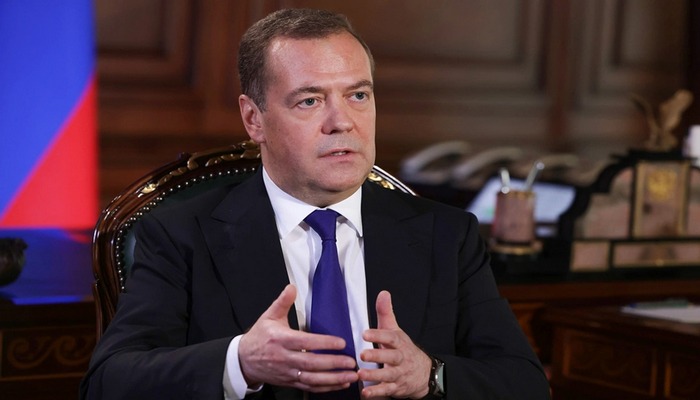 Medvedev: "Ukraynada NATO sülhməramlıları olmamalıdır"