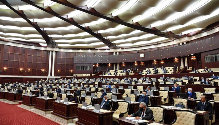 MHŞ-də icra hakimiyyəti orqanları nümayəndələrinin sayı azaldılmasına dair layihə I oxunuşda qəbul edilib