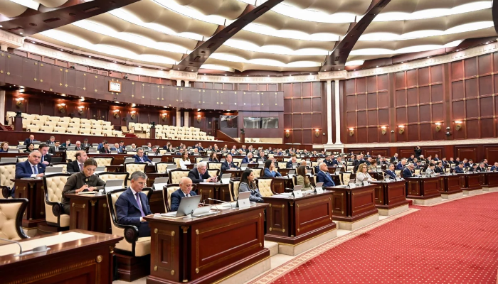 Milli Məclis İnzibati Xətalar Məcəlləsinə çoxsaylı dəyişiklikləri qəbul edib