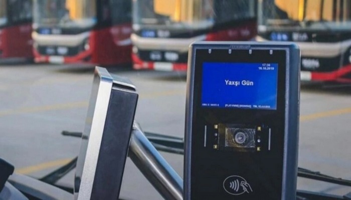 Nəqliyyatda yeni tarif YALNIZ NAĞDSIZ ödənişlərə şamil olunacaq