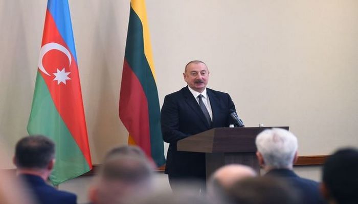 Prezident İlham Əliyev: “Hazırda əsas hədəfimiz iqtisadiyyatı şaxələndirməkdir”