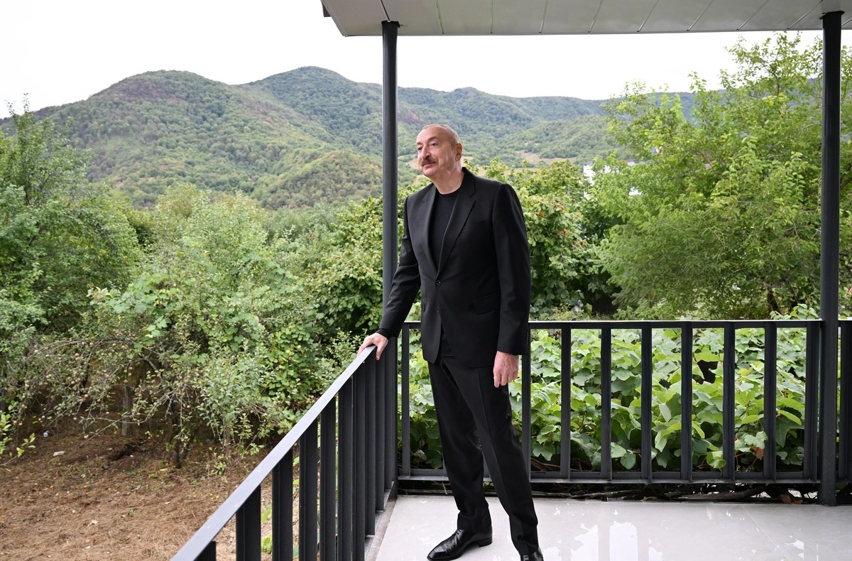 Prezident Xocalı rayonunun Badara kəndində olub