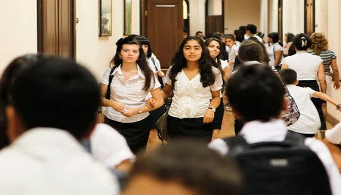 Şagirdlərin elektron yerdəyişməsi başladı