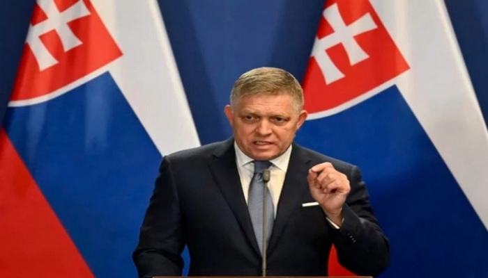 Slovakiyanın baş naziri yenidən əməliyyat olundu