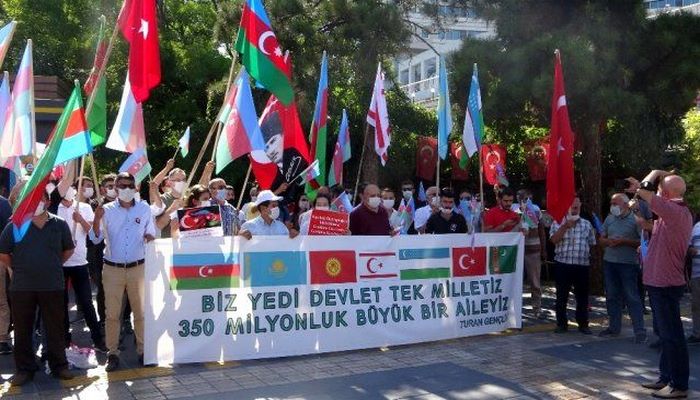 Türkiyədəki Turan Dərnəyi:  'Səninləyik Azərbaycan!!!'