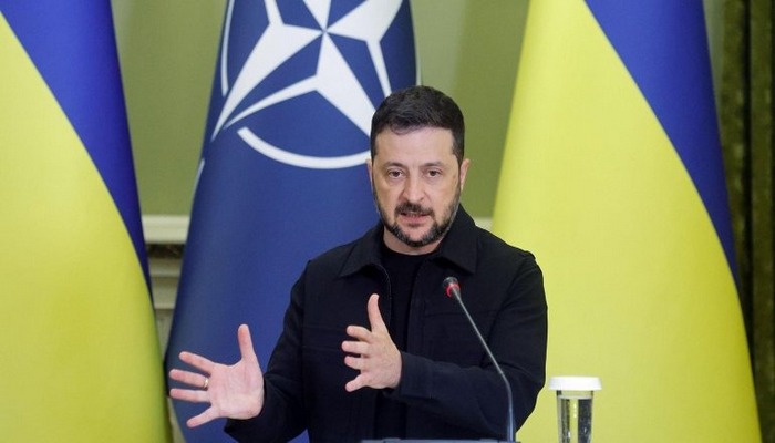 Ukrayna torpaqlarını Rusiyaya verməyəcək - Zelenski