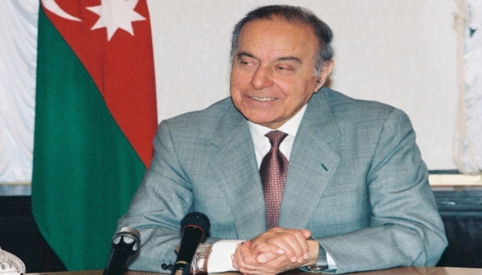 Ulu Öndərin adı Azərbaycan tarixinə qızıl hərflərlə yazılıb ŞƏRH