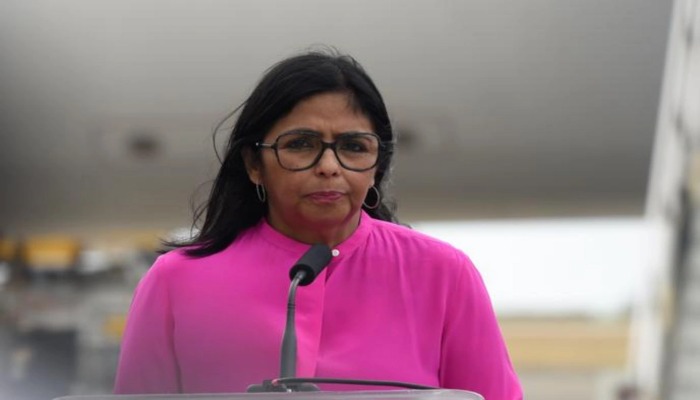 Venesuelanın vitse-prezidenti Trampa cavab verdi