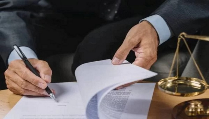 Vərəsə hansı halda mirasın siyahıya alınmasını tələb edə bilər?