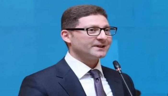 Vüsal Xəlilov: "İl ərzində ümumi lisenziyalaşdırılmış təşkilatların dövriyyəsi 38,8 milyard manatı keçib"