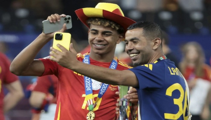 Yamalın atası "El-Klasiko"dakı qalmaqaldan sonra "Real"a müraciət etdi