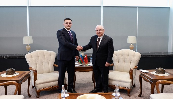 Yaşar Güler Azərbaycanın müdafiə nazirinin müavinini qəbul edib